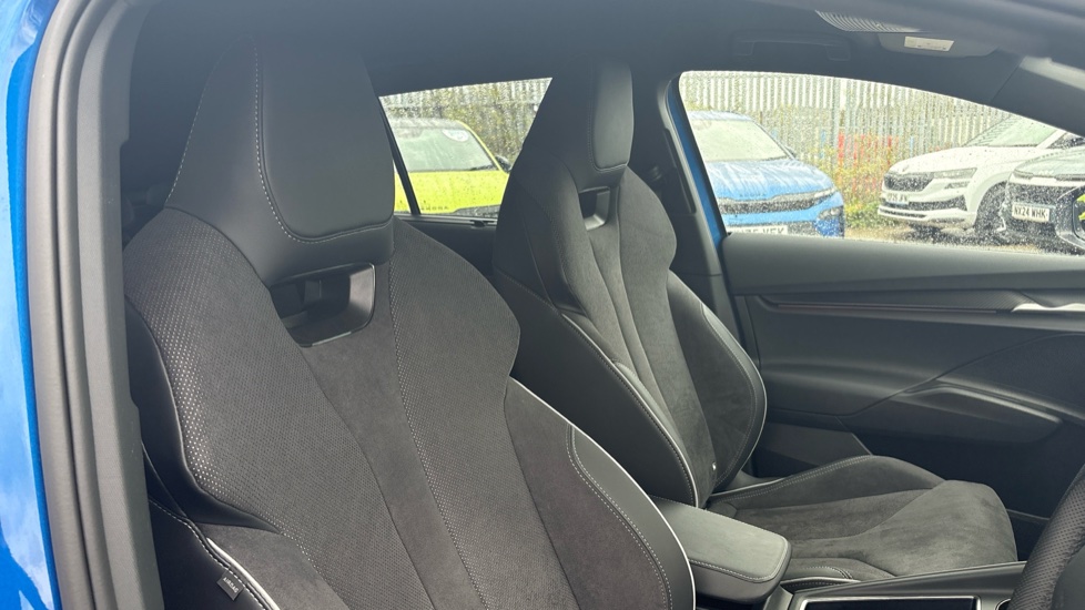 Skoda Enyaq 210kW 85 Sportline 82kWh 5dr Auto Electric Estate - Image 38