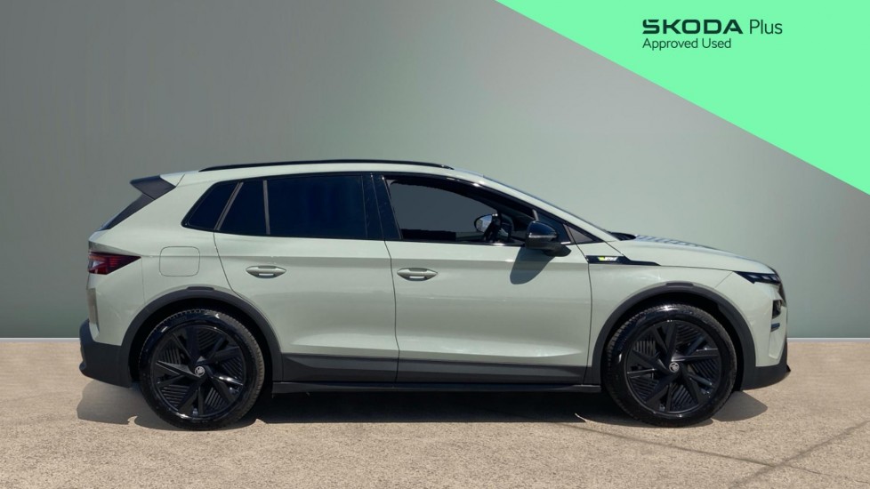 Skoda Elroq 250kW vRS 84kWh 4x4 5dr Auto Electric Estate - Image 4