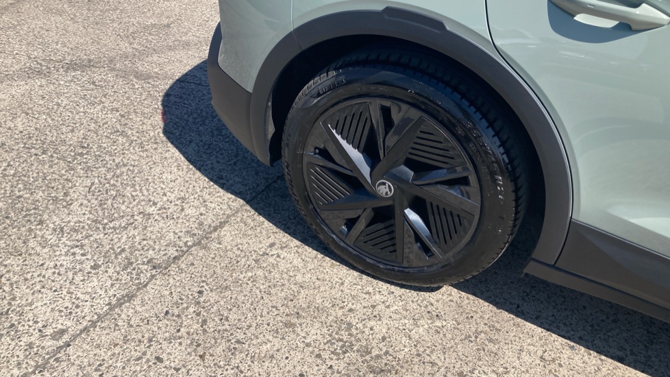 Skoda Elroq 250kW vRS 84kWh 4x4 5dr Auto Electric Estate - Image 21