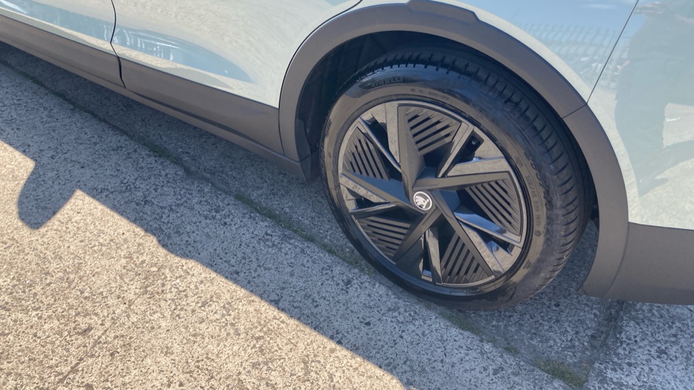Skoda Elroq 250kW vRS 84kWh 4x4 5dr Auto Electric Estate - Image 22