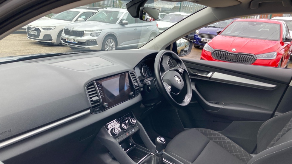 Skoda Karoq 1.5 TSI SE 5dr Petrol Estate - Image 2