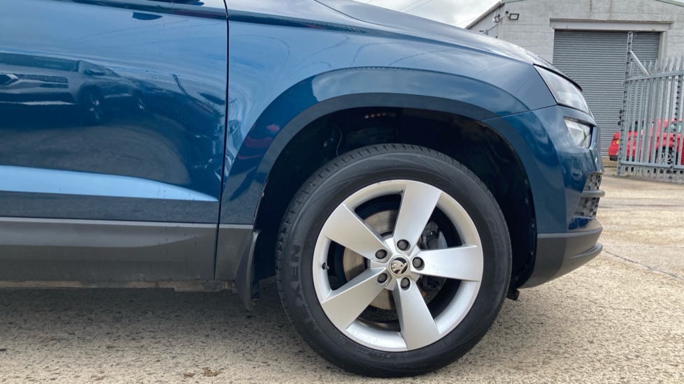 Skoda Karoq 1.5 TSI SE 5dr Petrol Estate - Image 5