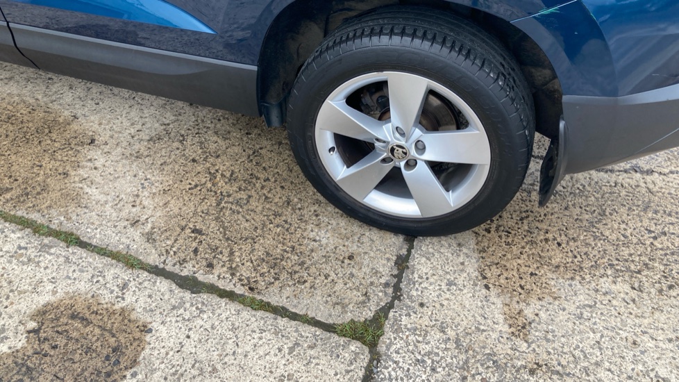 Skoda Karoq 1.5 TSI SE 5dr Petrol Estate - Image 22