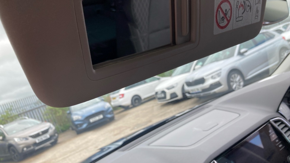 Skoda Karoq 1.5 TSI SE 5dr Petrol Estate - Image 41