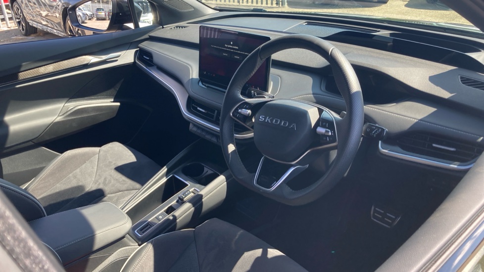 Skoda Enyaq 210kW 85x Sportline 82kWh 4x4 5dr Auto Electric Estate - Image 6