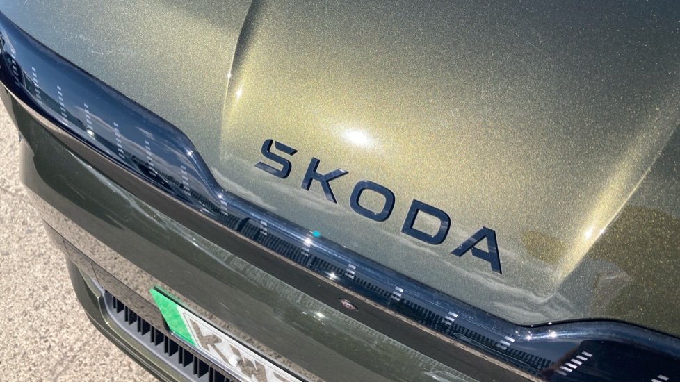 Skoda Enyaq 210kW 85x Sportline 82kWh 4x4 5dr Auto Electric Estate - Image 26