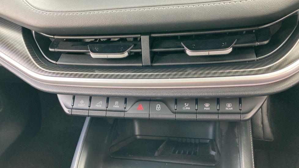 Skoda Enyaq 250kW vRS 84kWh 4x4 5dr Auto Electric - Image 13