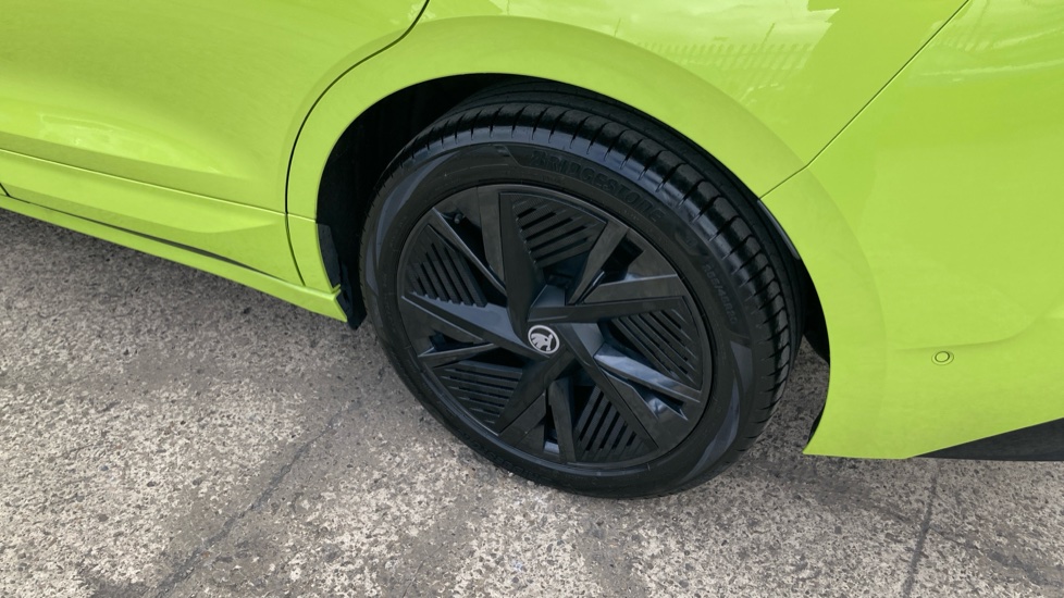 Skoda Enyaq 250kW vRS 84kWh 4x4 5dr Auto Electric - Image 22