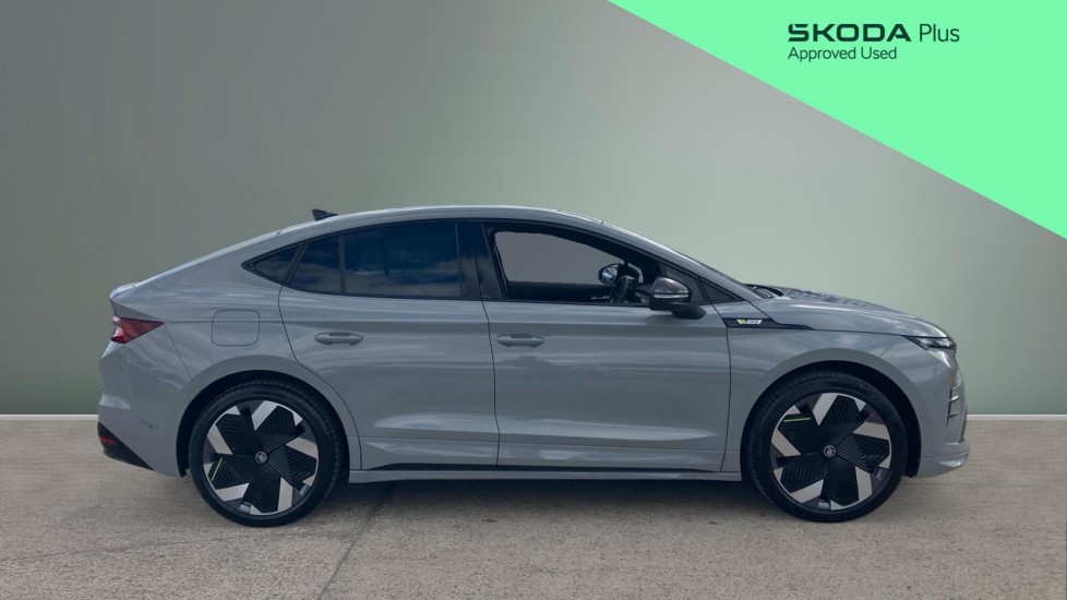 Skoda Enyaq 250kW vRS 84kWh 4x4 5dr Auto Electric - Image 4