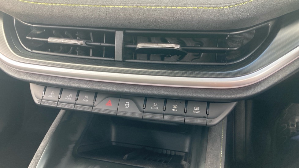 Skoda Enyaq 250kW vRS 84kWh 4x4 5dr Auto Electric - Image 13