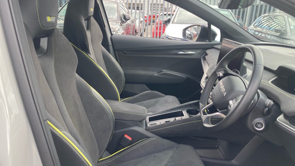 Skoda Enyaq 250kW vRS 84kWh 4x4 5dr Auto Electric - Image 15