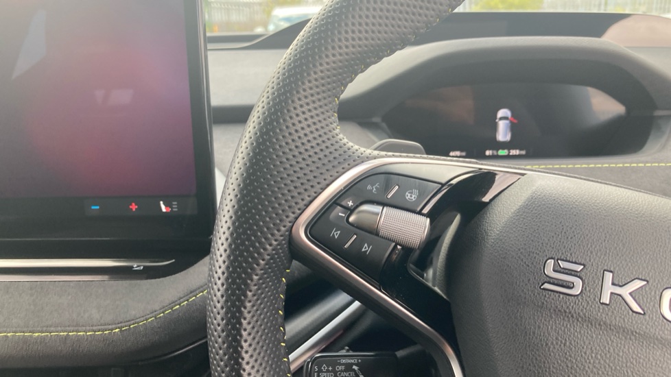 Skoda Enyaq 250kW vRS 84kWh 4x4 5dr Auto Electric - Image 17