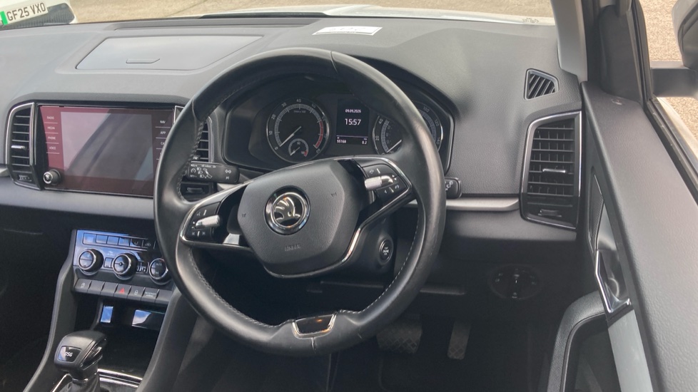 Skoda Karoq 1.5 TSI SE 5dr DSG Petrol Estate - Image 10