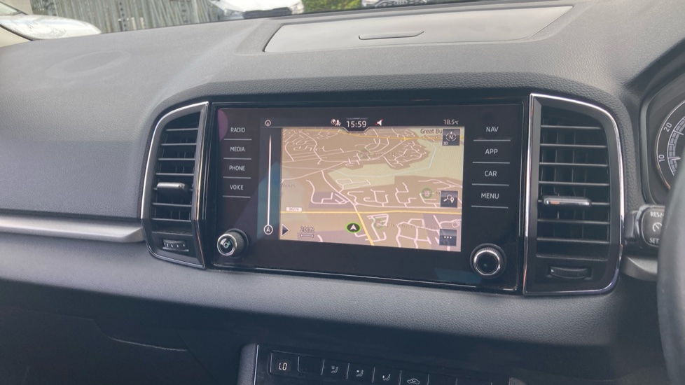 Skoda Karoq 1.5 TSI SE 5dr DSG Petrol Estate - Image 35