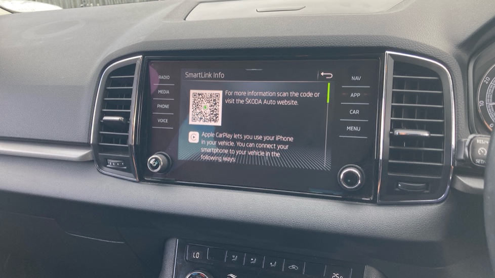 Skoda Karoq 1.5 TSI SE 5dr DSG Petrol Estate - Image 36