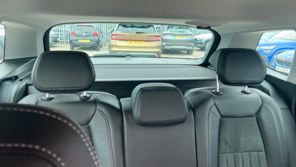 Skoda Karoq 1.5 TSI SE L 5dr Petrol Estate - Image 16
