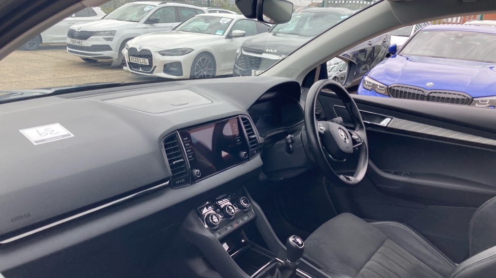 Skoda Karoq 1.5 TSI SE L 5dr Petrol Estate - Image 2