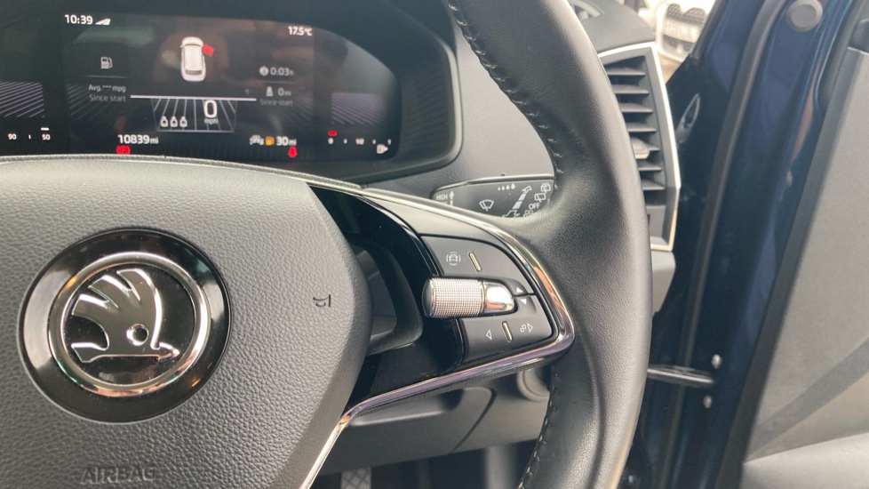 Skoda Karoq 1.5 TSI SE L 5dr Petrol Estate - Image 18