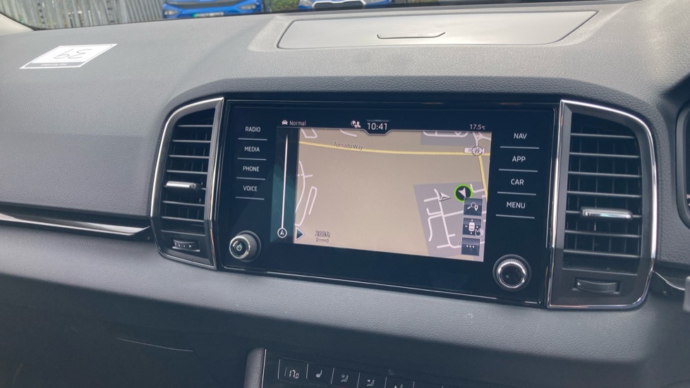 Skoda Karoq 1.5 TSI SE L 5dr Petrol Estate - Image 36