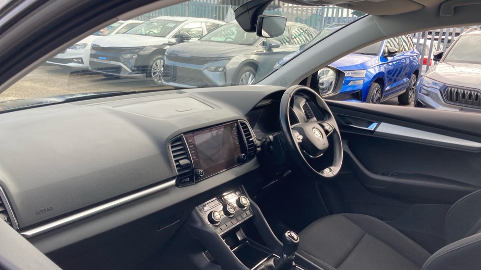 Skoda Karoq 1.0 TSI SE Drive 5dr Petrol Estate - Image 2