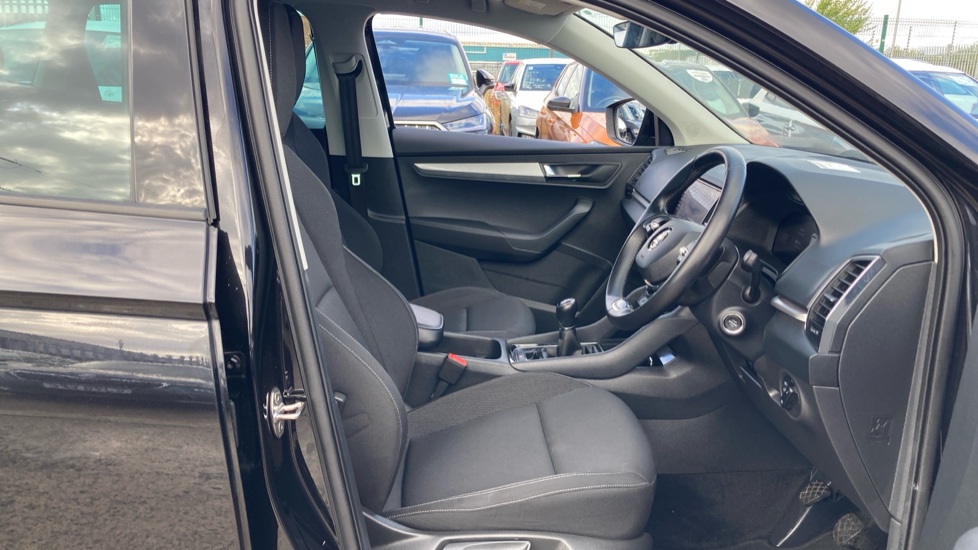 Skoda Karoq 1.0 TSI SE Drive 5dr Petrol Estate - Image 15