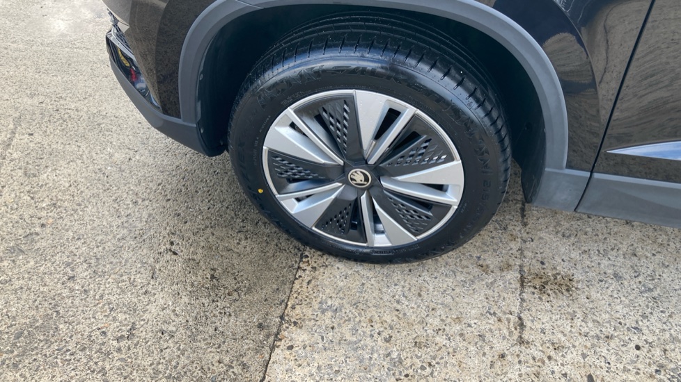Skoda Karoq 1.0 TSI SE Drive 5dr Petrol Estate - Image 23