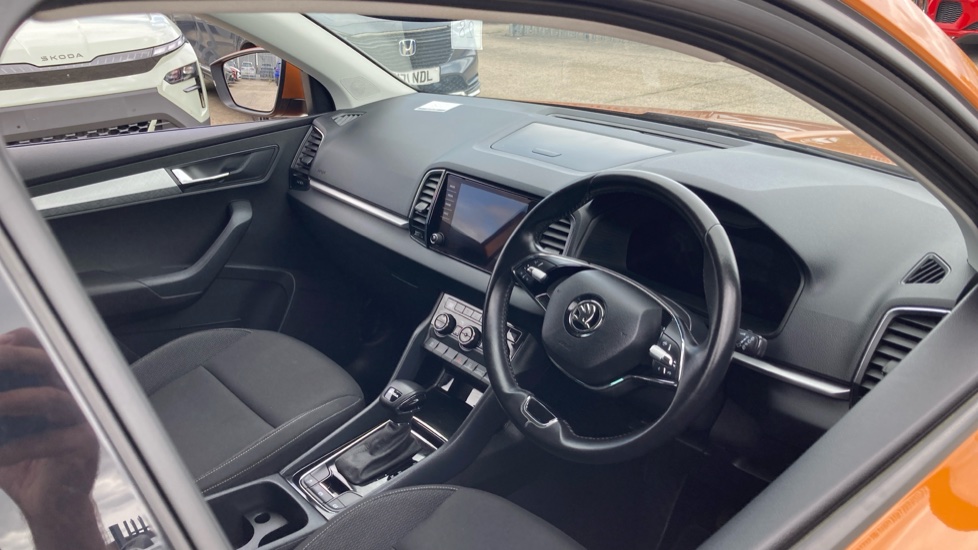 Skoda Karoq 1.5 TSI SE Drive 5dr DSG Petrol Estate - Image 6