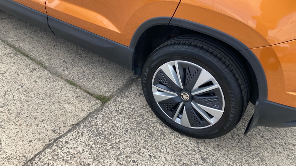 Skoda Karoq 1.5 TSI SE Drive 5dr DSG Petrol Estate - Image 22