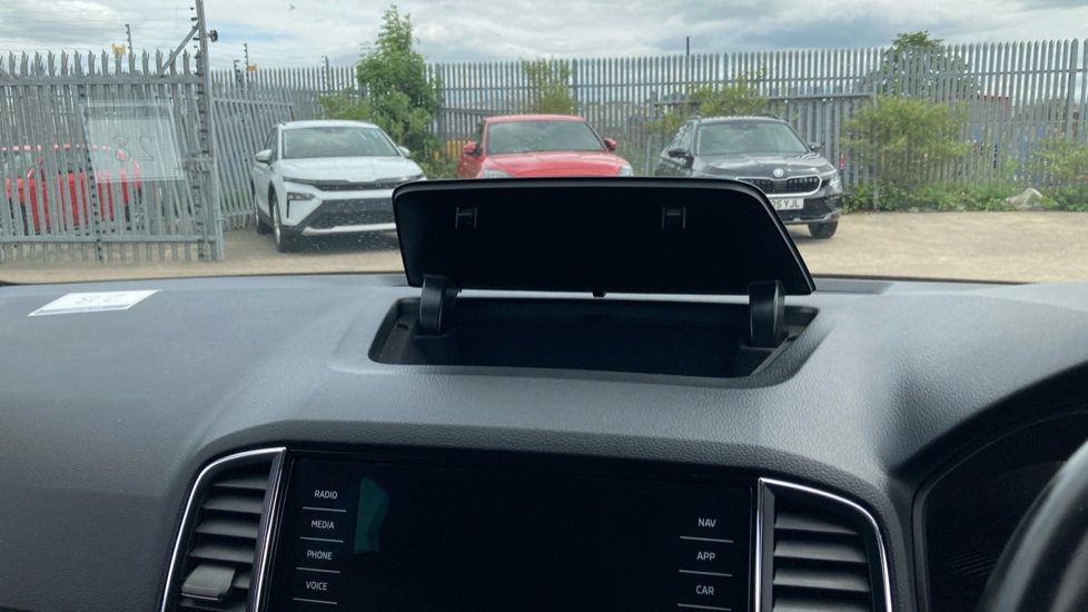 Skoda Karoq 1.5 TSI SE Drive 5dr DSG Petrol Estate - Image 29