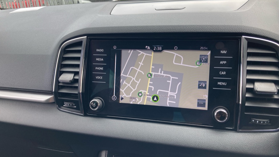 Skoda Karoq 1.5 TSI SE Drive 5dr DSG Petrol Estate - Image 33