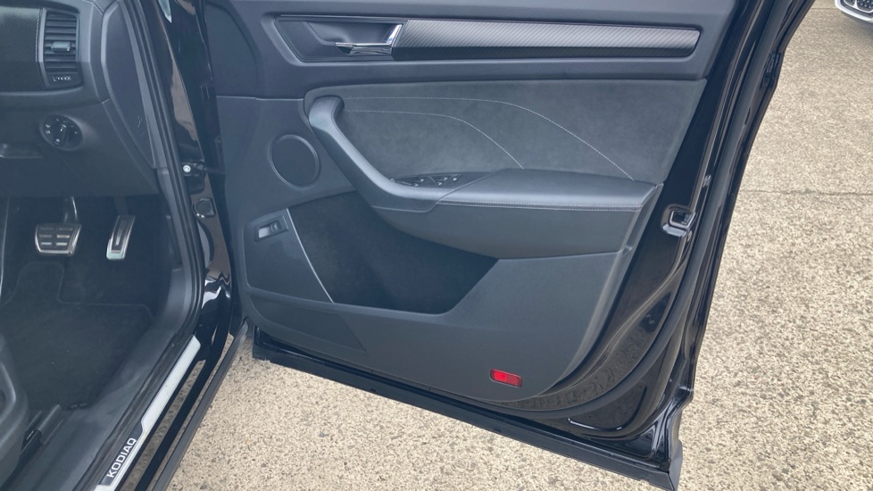 Skoda Kodiaq 1.5 TSI Sport Line 5dr DSG [7 Seat] Petrol Estate - Image 19