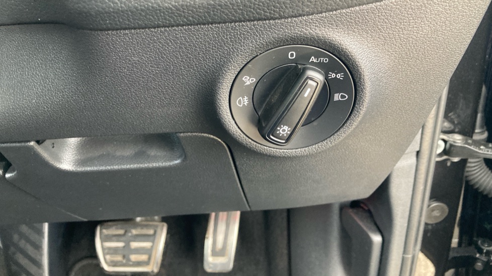 Skoda Kodiaq 1.5 TSI Sport Line 5dr DSG [7 Seat] Petrol Estate - Image 31