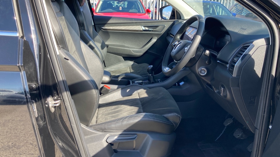 Skoda Karoq 1.0 TSI SE L 5dr Petrol Estate - Image 15