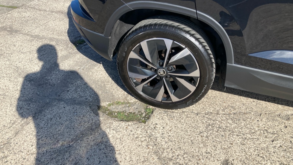 Skoda Karoq 1.0 TSI SE L 5dr Petrol Estate - Image 21