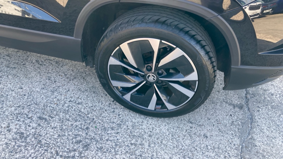 Skoda Karoq 1.0 TSI SE L 5dr Petrol Estate - Image 22