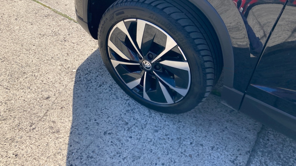 Skoda Karoq 1.0 TSI SE L 5dr Petrol Estate - Image 23
