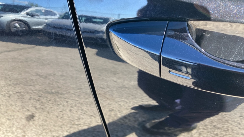 Skoda Karoq 1.0 TSI SE L 5dr Petrol Estate - Image 26