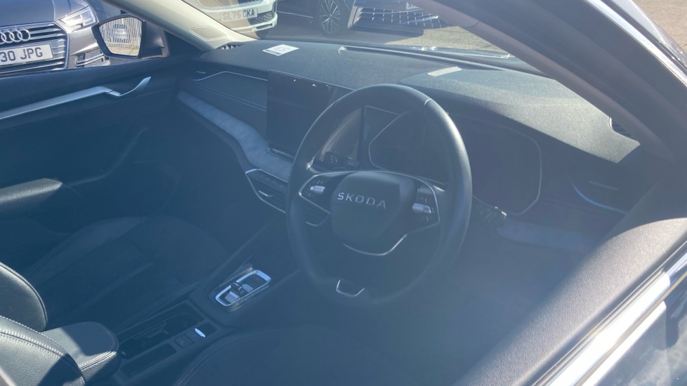 Skoda Octavia 1.5 TSI e-TEC 150 SE L 5dr DSG Petrol Estate - Image 6