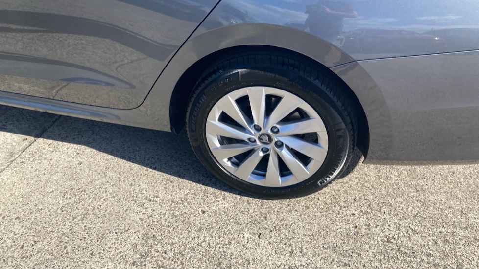 Skoda Octavia 1.5 TSI e-TEC 150 SE L 5dr DSG Petrol Estate - Image 22