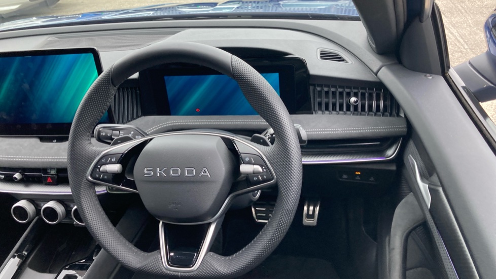 Skoda Superb 1.5 TSI e-TEC Sportline 5dr DSG Petrol Hatchback - Image 10