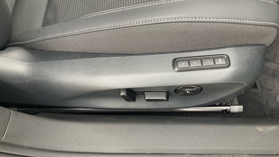 Skoda Superb 1.5 TSI e-TEC Sportline 5dr DSG Petrol Hatchback - Image 28