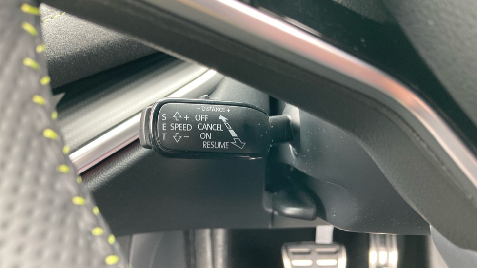 Skoda Elroq 250kW vRS 84kWh 4x4 5dr Auto Electric Estate - Image 33