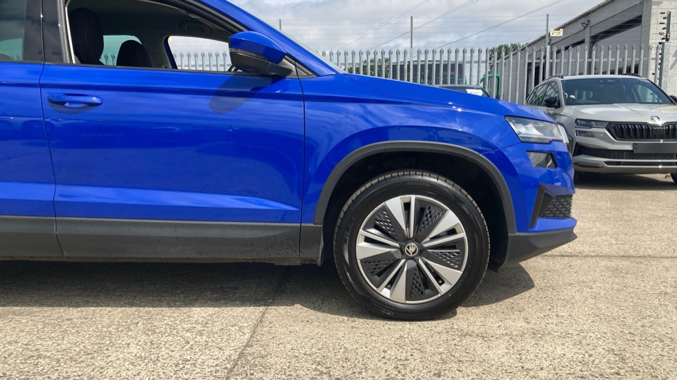 Skoda Karoq 1.5 TSI SE Drive 5dr Petrol Estate - Image 5