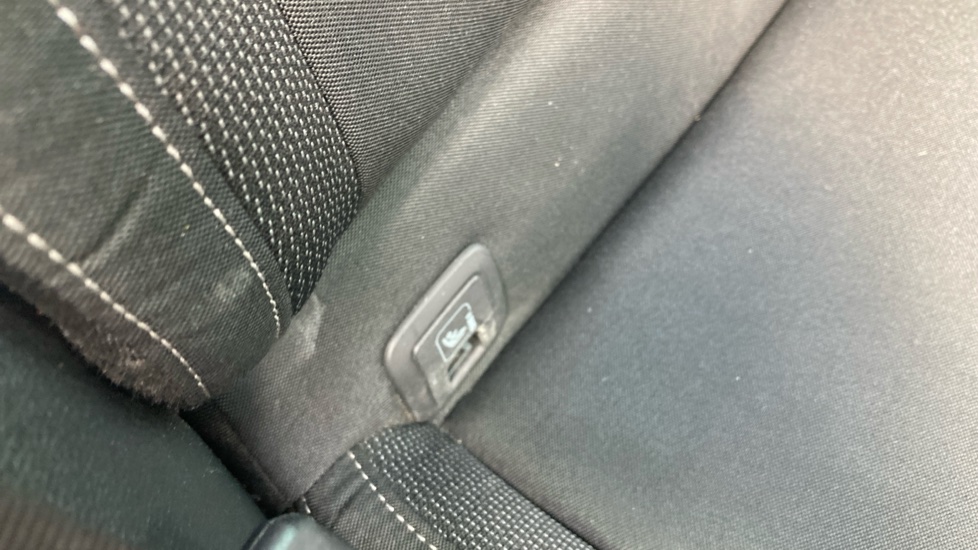 Skoda Karoq 1.5 TSI SE Drive 5dr Petrol Estate - Image 36