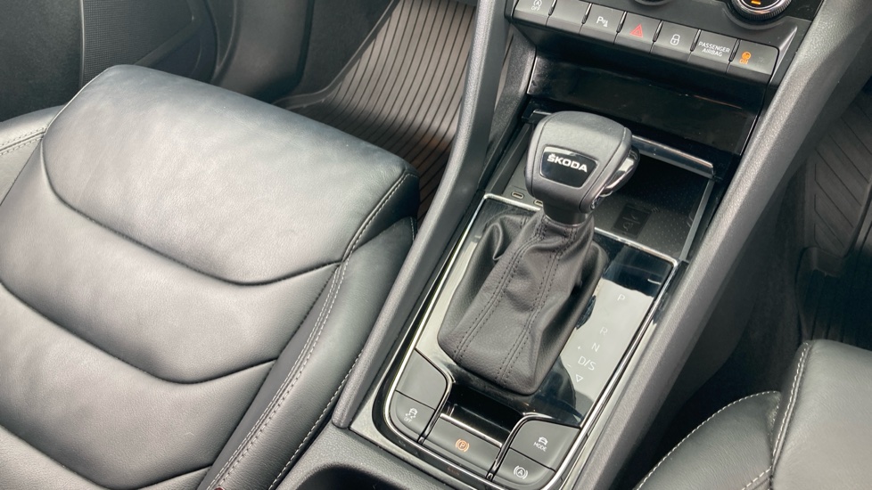 Skoda Kodiaq 2.0 TDI SE L Executive 5dr DSG [7 Seat] Diesel Estate - Image 14