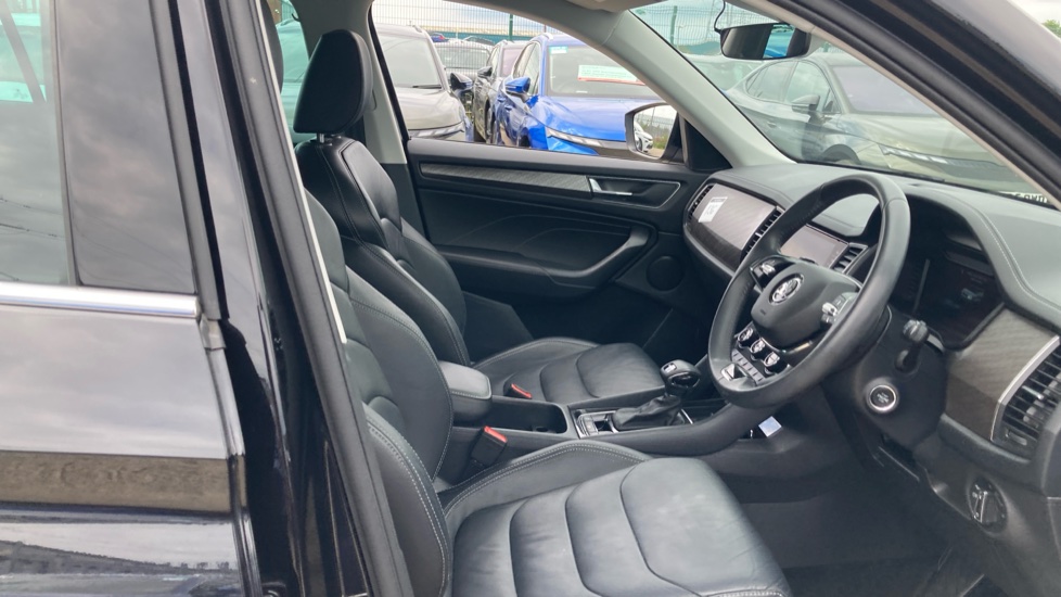 Skoda Kodiaq 2.0 TDI SE L Executive 5dr DSG [7 Seat] Diesel Estate - Image 15