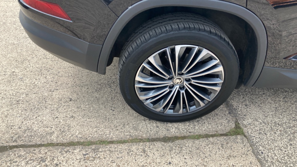 Skoda Kodiaq 2.0 TDI SE L Executive 5dr DSG [7 Seat] Diesel Estate - Image 21