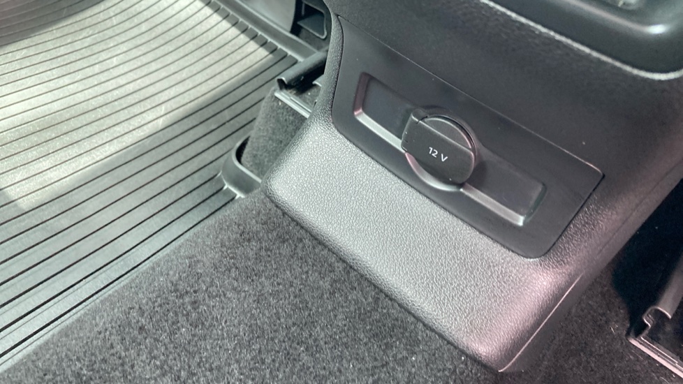 Skoda Kodiaq 2.0 TDI SE L Executive 5dr DSG [7 Seat] Diesel Estate - Image 37