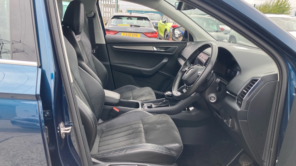 Skoda Karoq 1.5 TSI SE L 5dr DSG Petrol Estate - Image 15