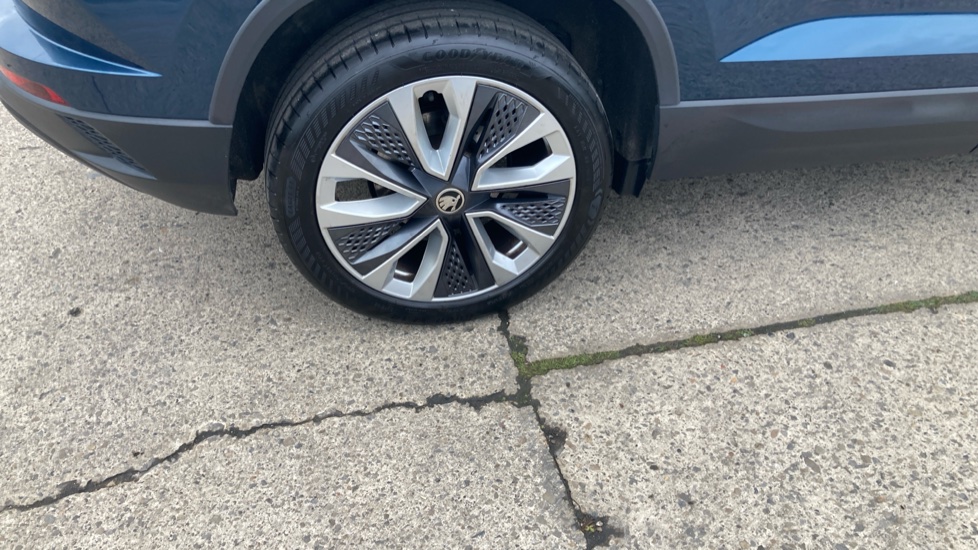 Skoda Karoq 1.5 TSI SE L 5dr DSG Petrol Estate - Image 21